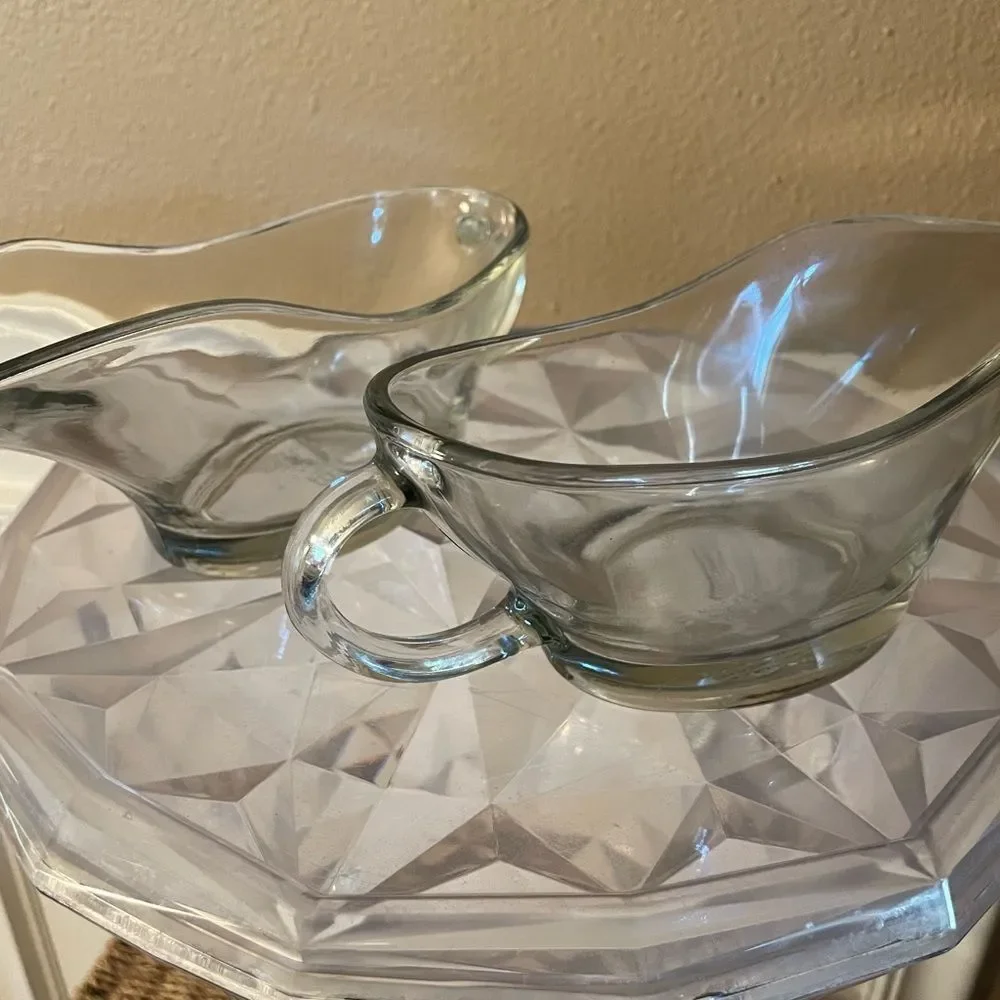 An oh Hocking Vintage Glass Gravy Boats x 2